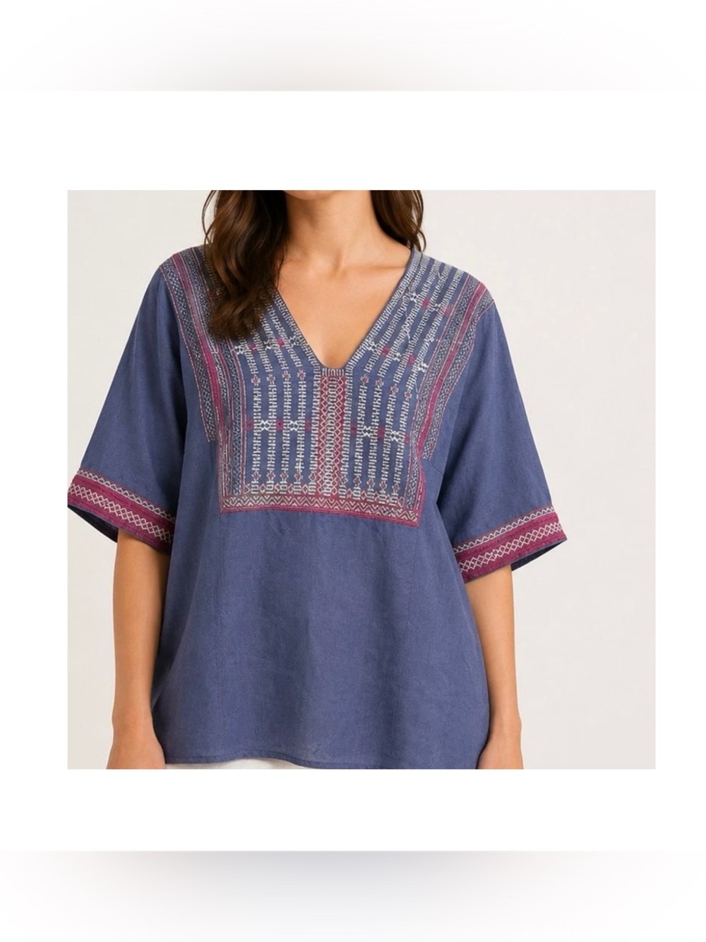 Cabi Blue Top #996 Blue V-Neck Embroidered Tunic Top Size Medium